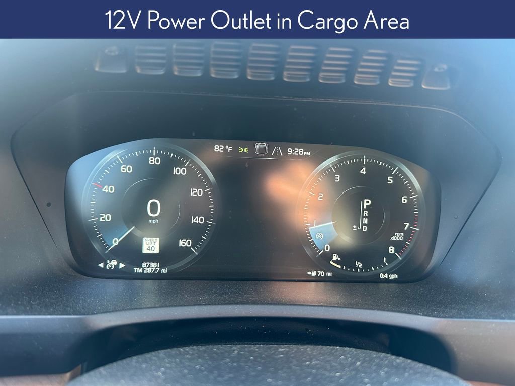 Used 2016 Volvo XC90 T6 Inscription w/ Vision Package image 9