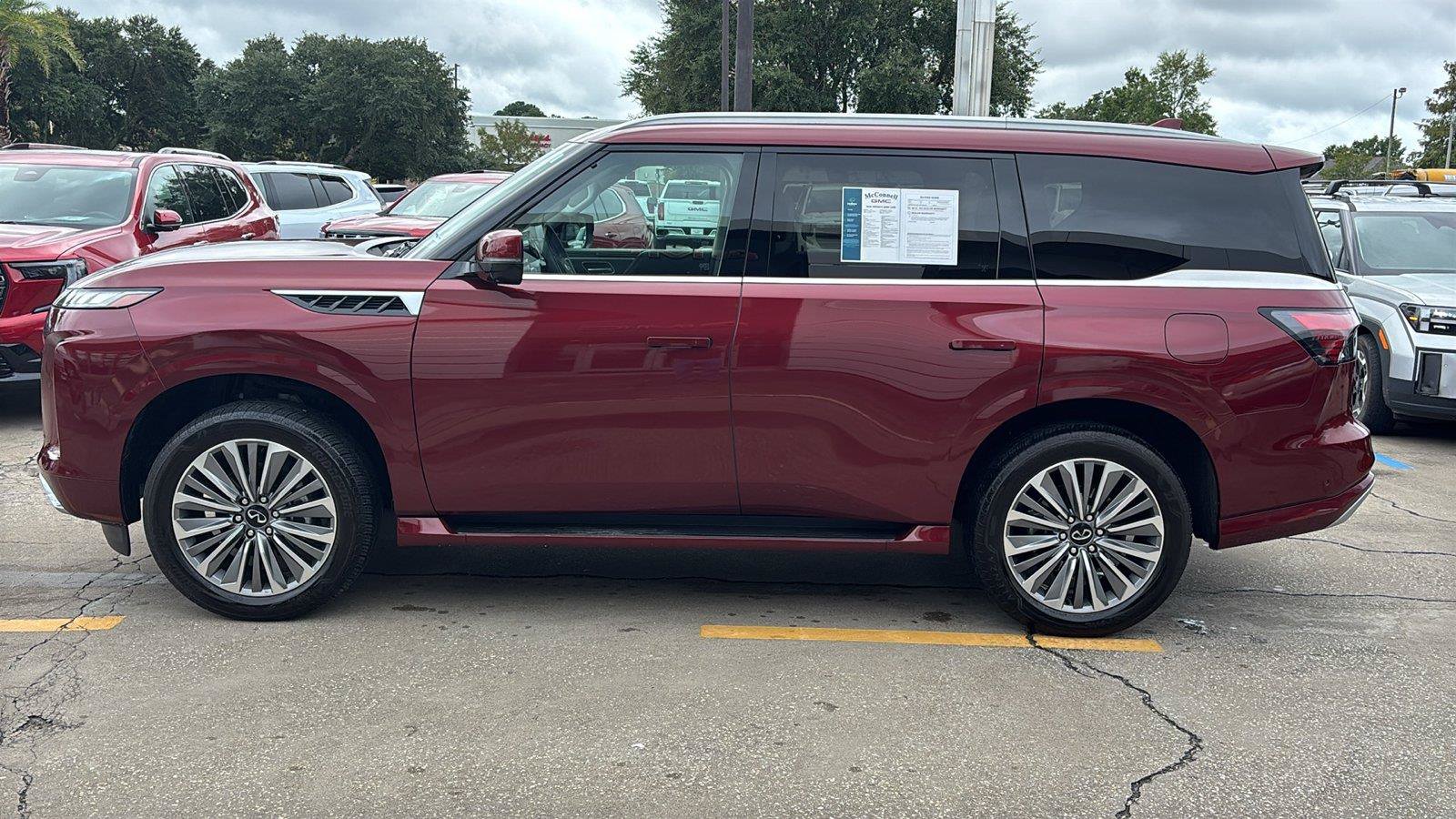 Used 2025 INFINITI QX80 Luxe RWD image 4