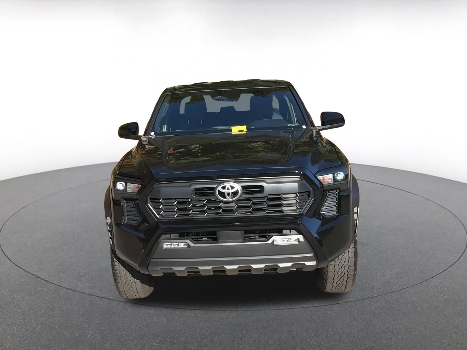 Used 2025 Toyota Tacoma TRD Off-Road image 4