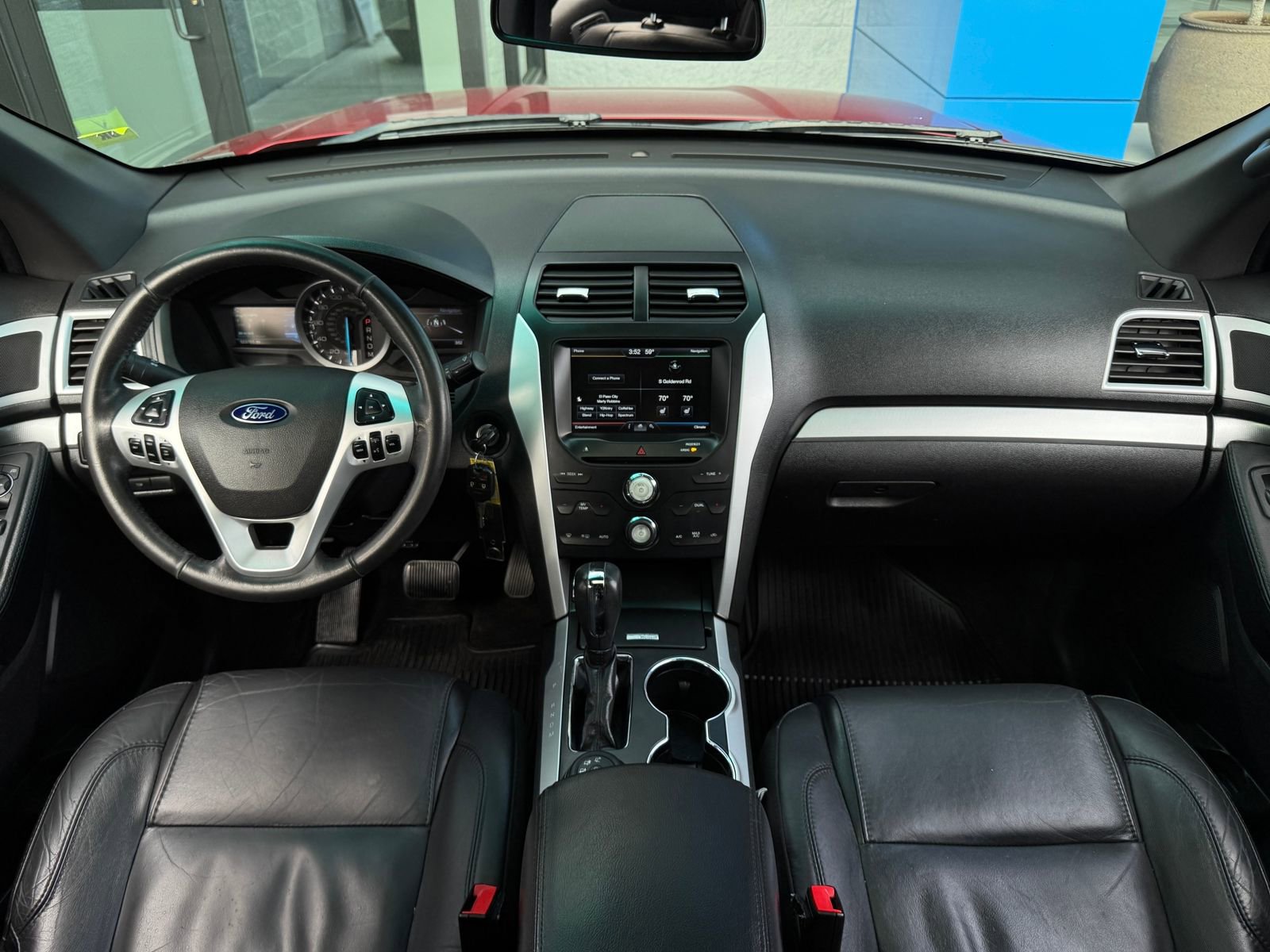 Used 2015 Ford Explorer XLT w/ Equipment Group 202A image 14