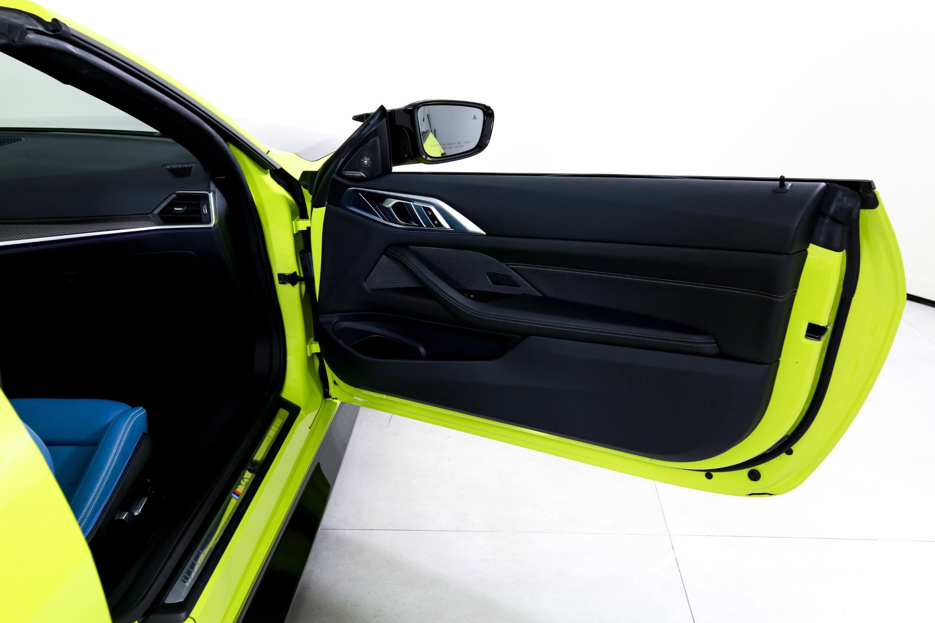 Used 2023 BMW M4 xDrive Competition w/ M Carbon Exterior Package image 19