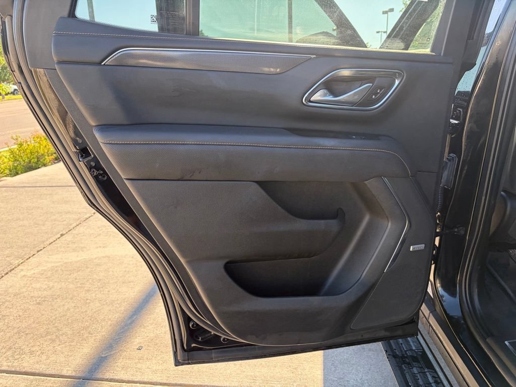 Used 2022 GMC Yukon AT4 AWD/4WD image 14