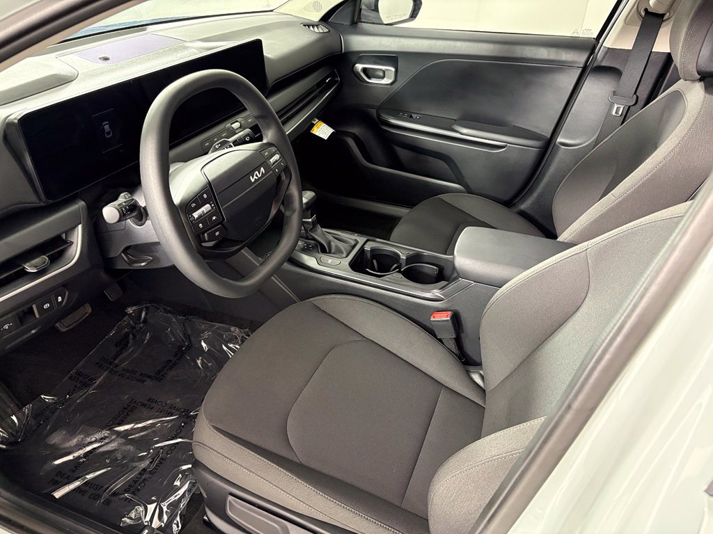 New 2026 Kia K4 FWD image 27