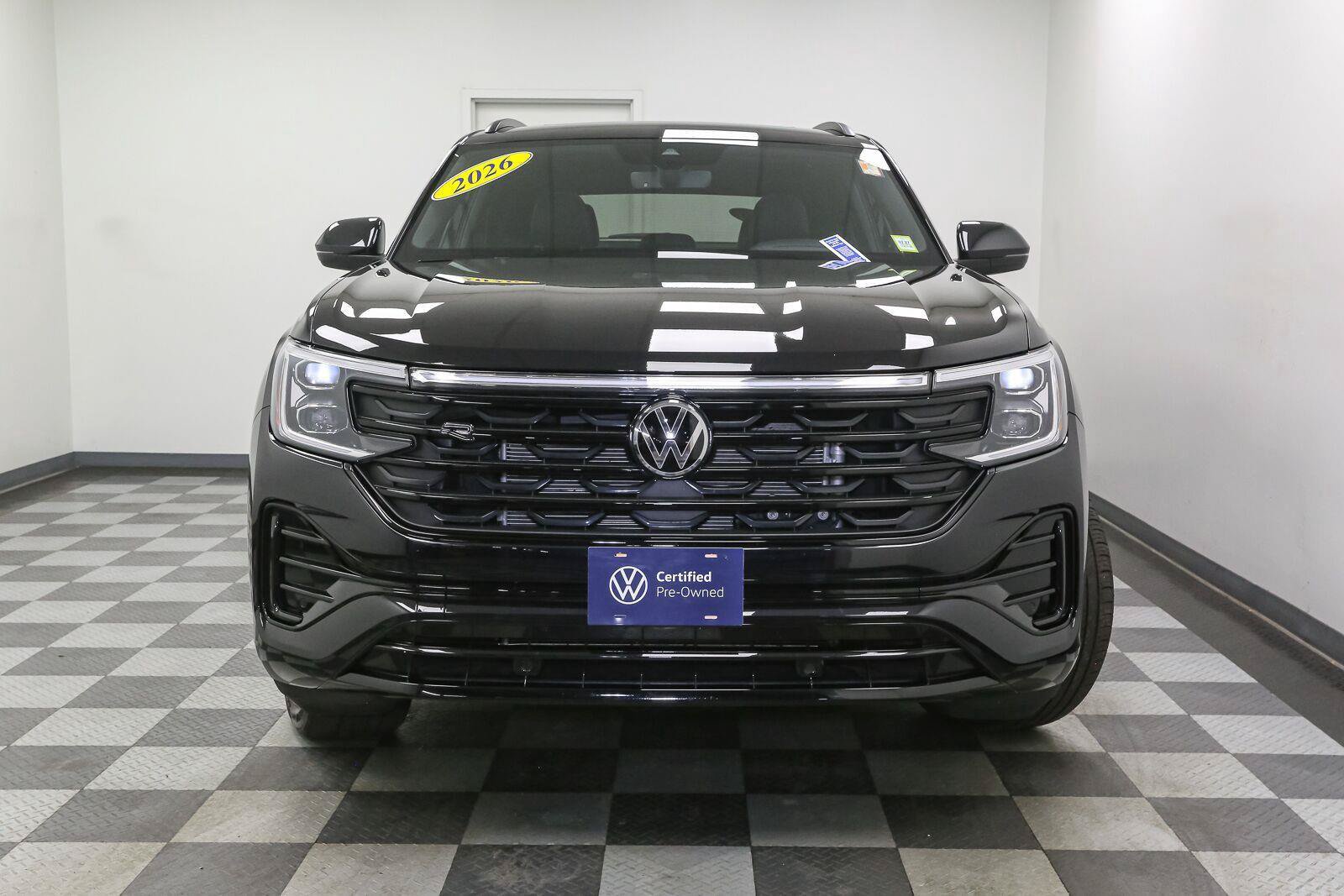 Certified 2026 Volkswagen Atlas Cross Sport SEL R-Line AWD/4WD image 4
