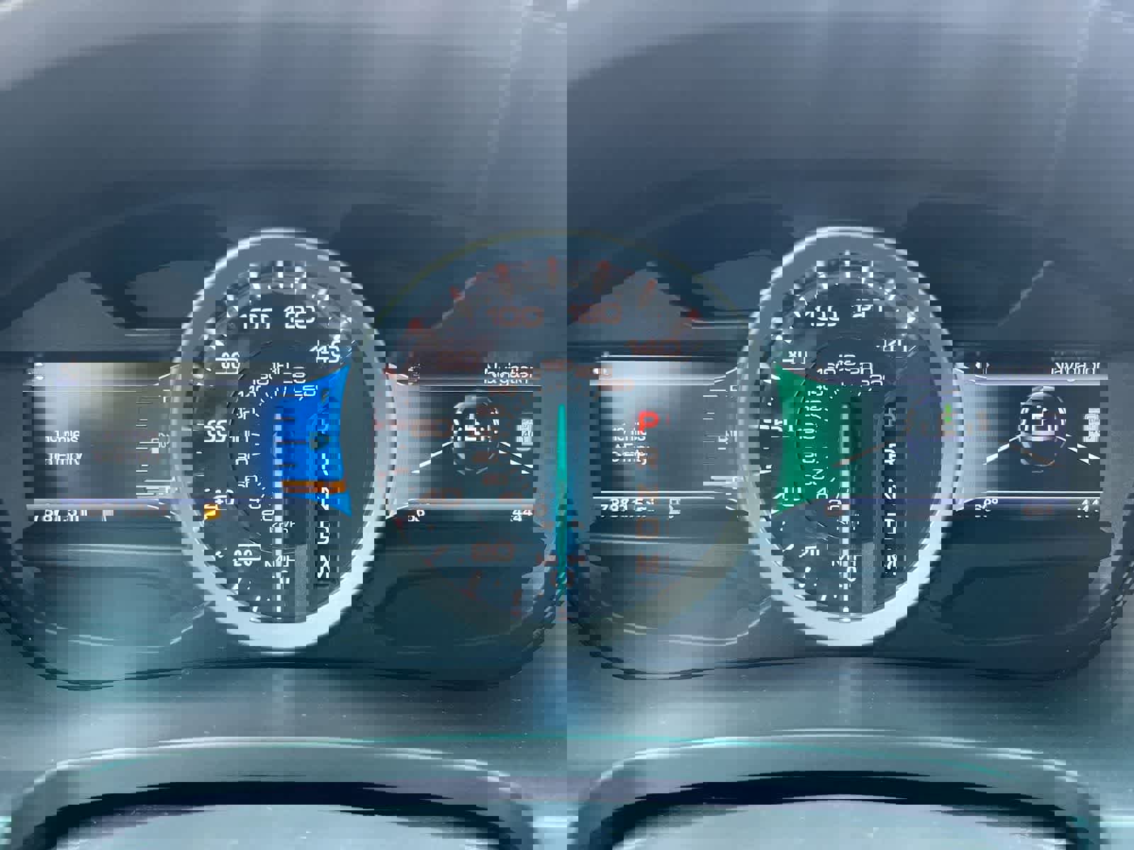 Used 2015 Ford Explorer Sport w/ Equipment Group 401A image 32