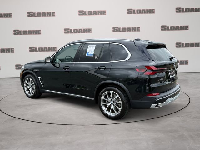 Certified 2026 BMW X5 xDrive40i AWD/4WD image 3