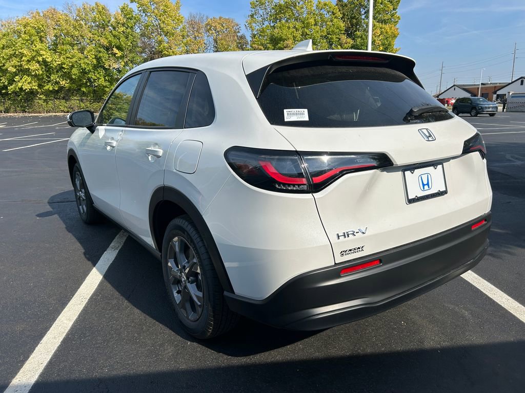 Used 2026 Honda HR-V LX image 3