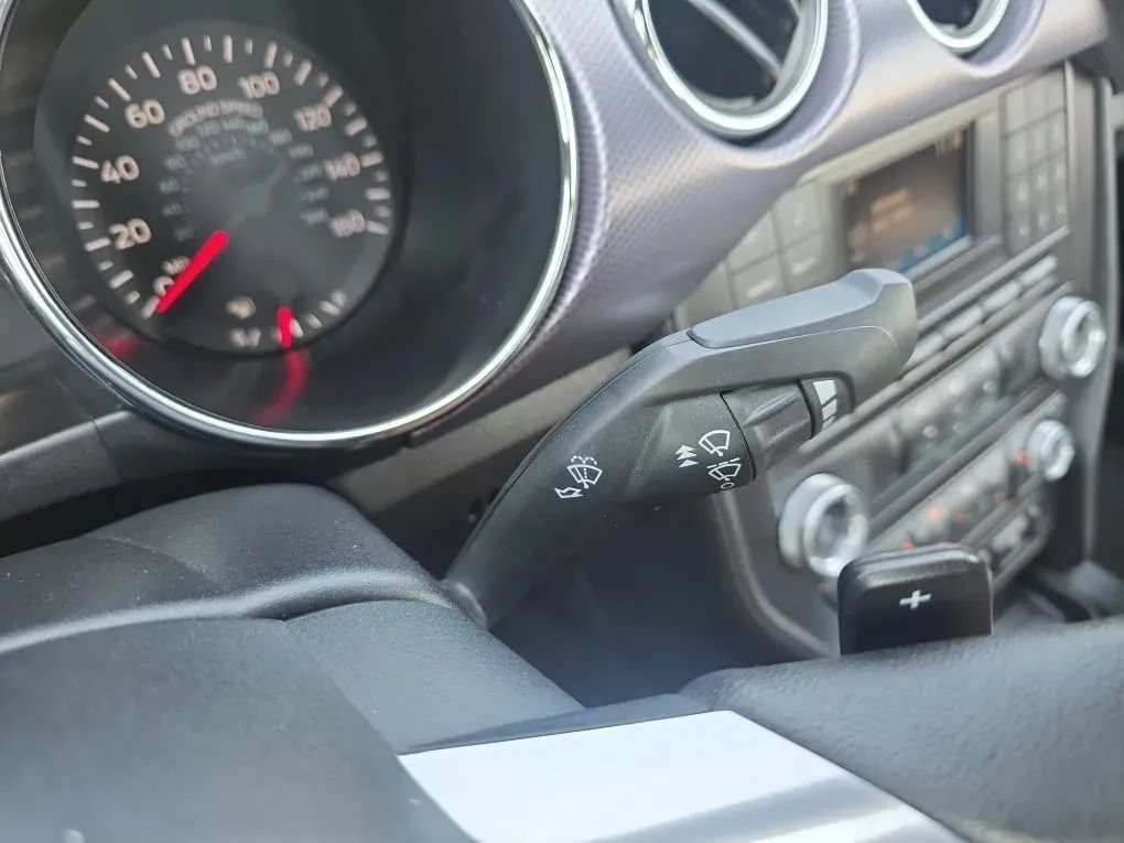 Used 2016 Ford Mustang GT RWD image 19