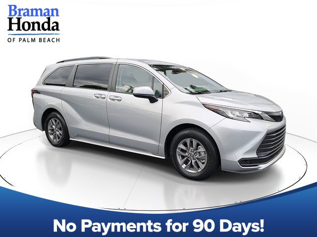 Used 2023 Toyota Sienna LE