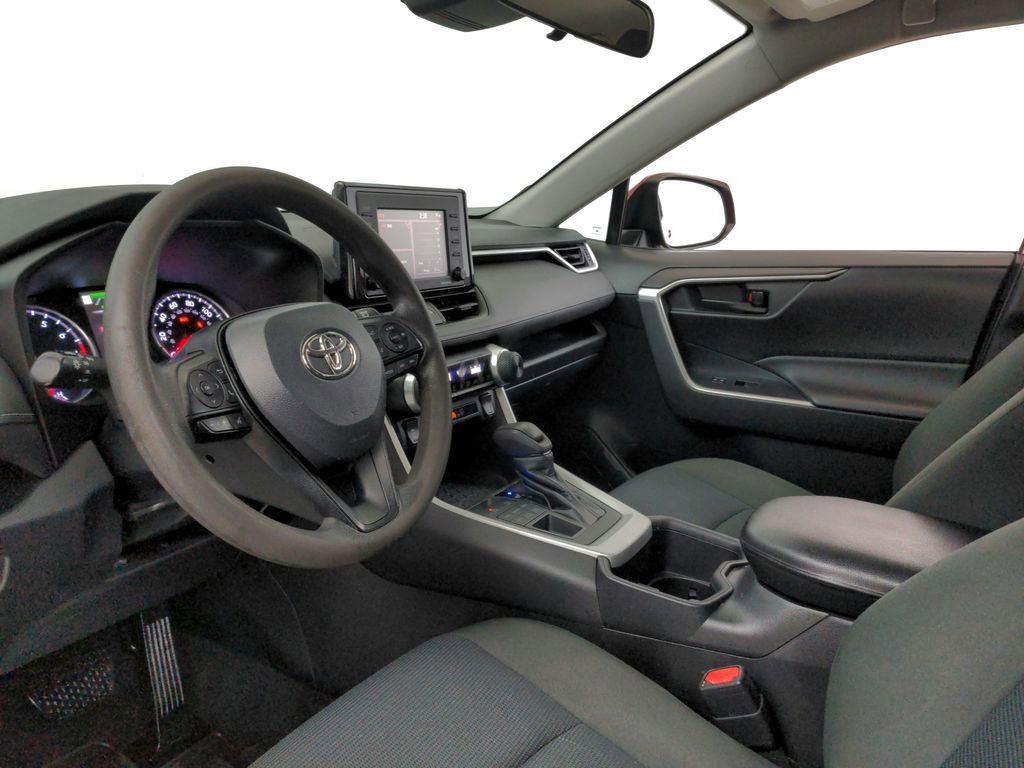 Used 2022 Toyota RAV4 LE AWD/4WD image 17