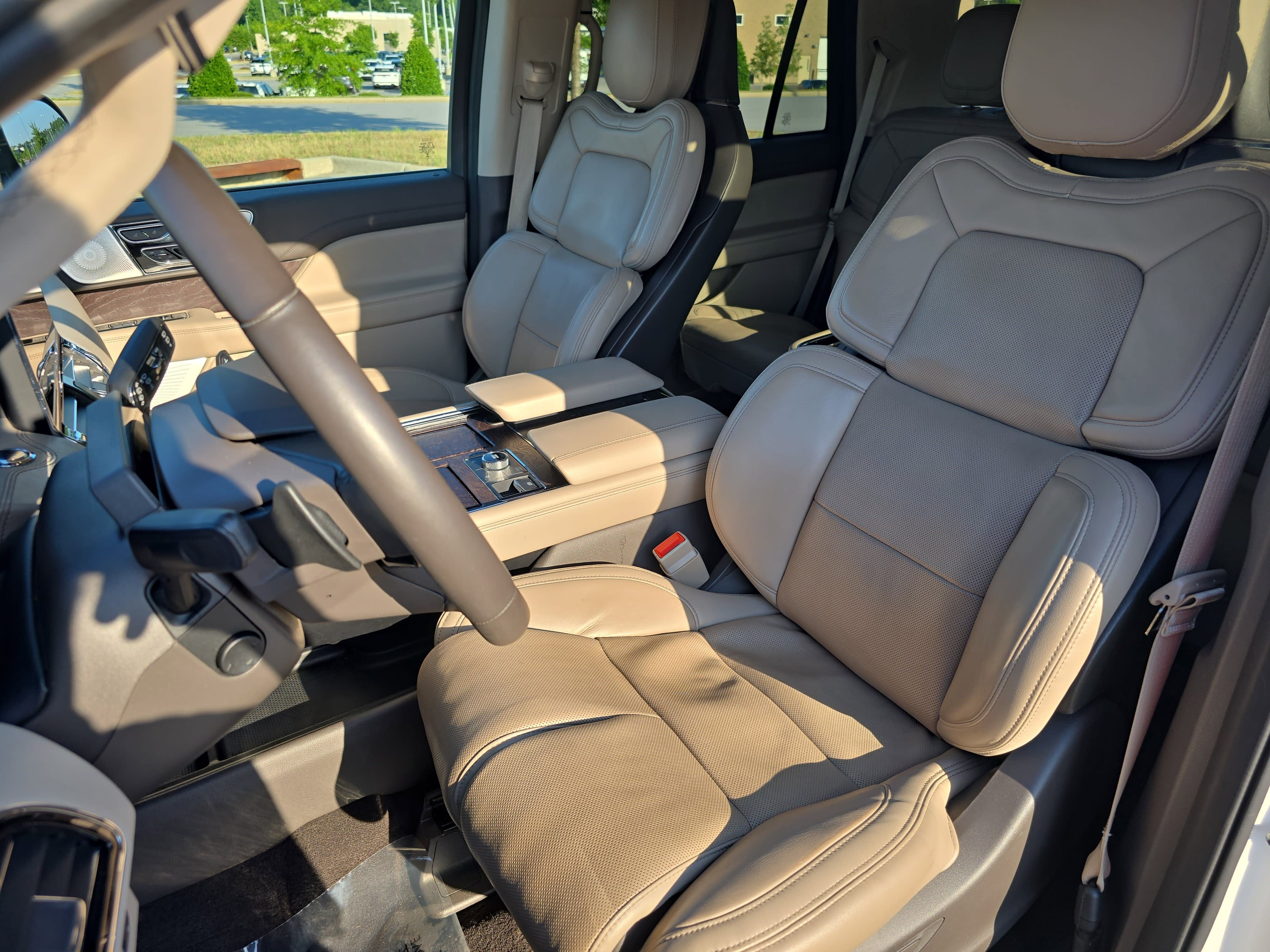 Used 2023 Lincoln Navigator Reserve AWD/4WD image 15