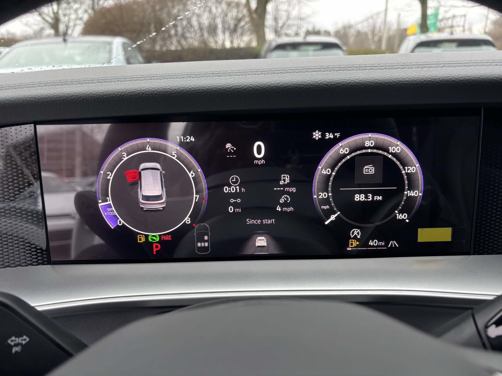New 2026 Volkswagen Tiguan SE R-Line AWD/4WD image 15