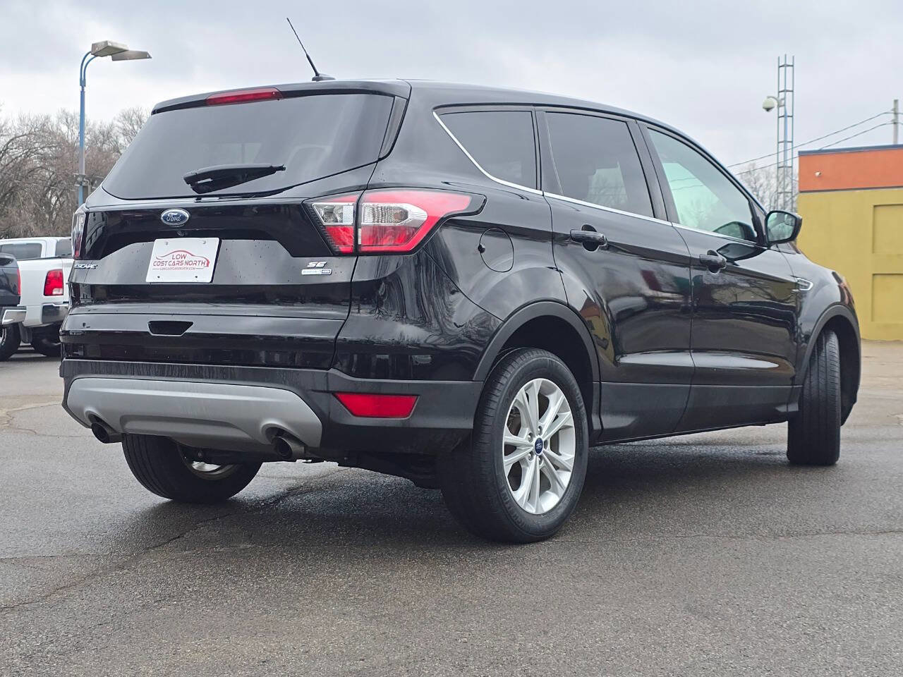 Used 2017 Ford Escape SE w/ SE Cold Weather Package image 8