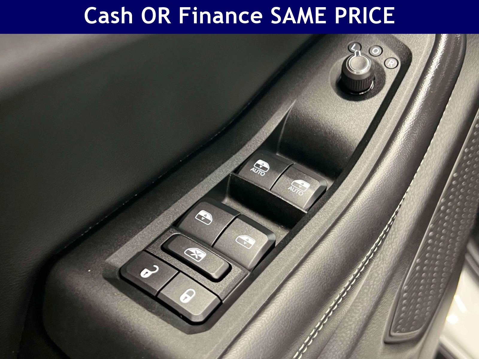 Certified 2025 Jeep Grand Cherokee Laredo X w/ Luxury Tech Group I AWD/4WD image 19
