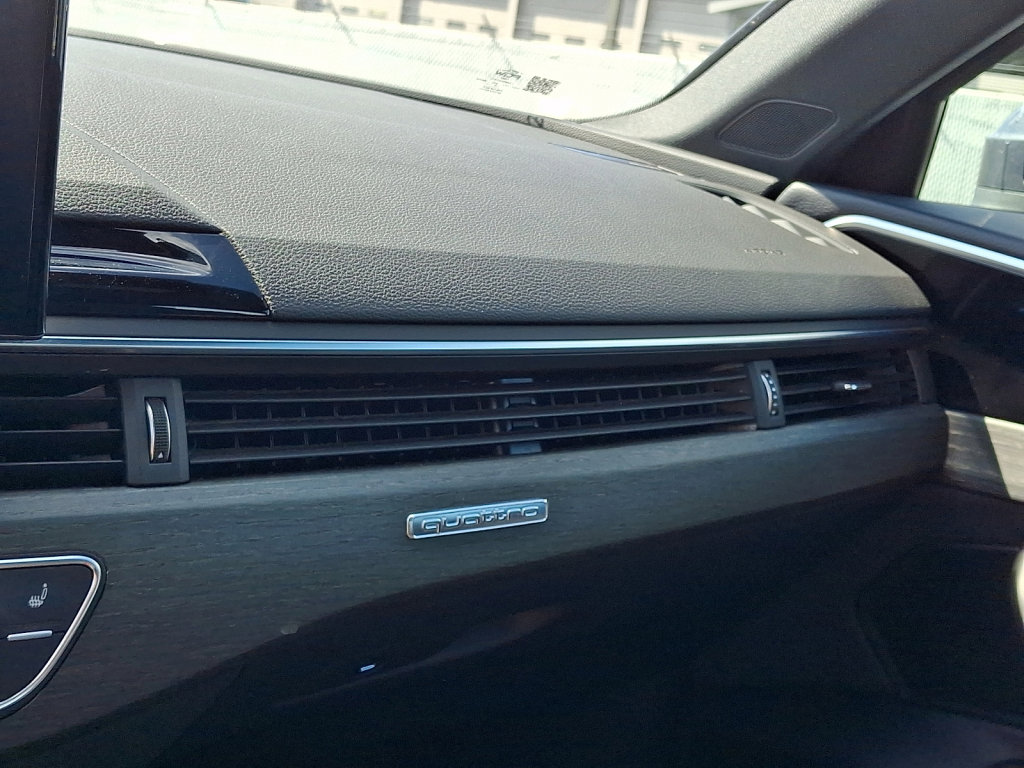 Used 2024 Audi A4 2.0T Premium Plus image 32