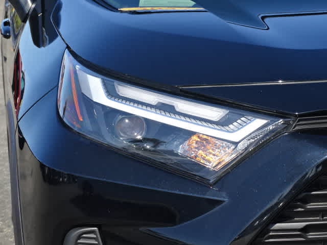 Certified 2025 Toyota RAV4 XLE w/ Convenience Package AWD/4WD image 5