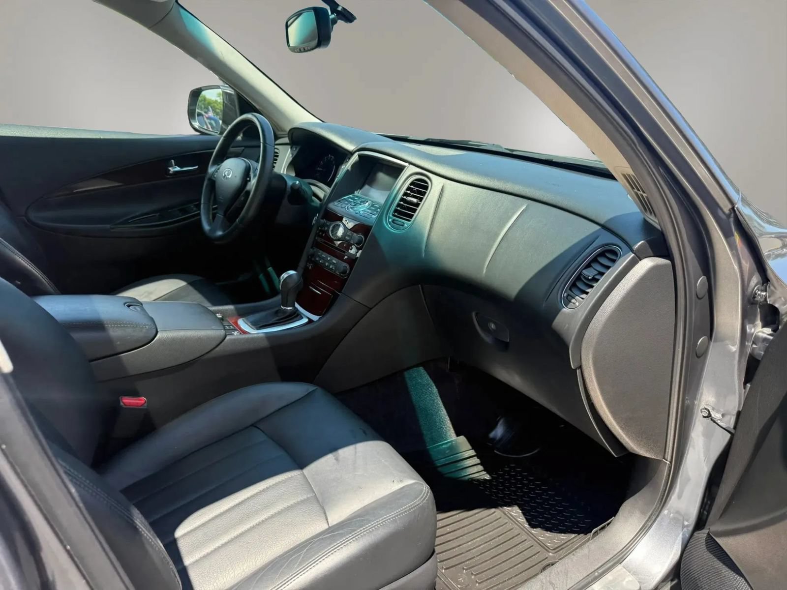 Used 2016 INFINITI QX50 AWD w/ Premium Plus Package image 48