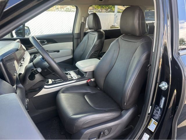 Certified 2024 Kia Carnival SX image 14