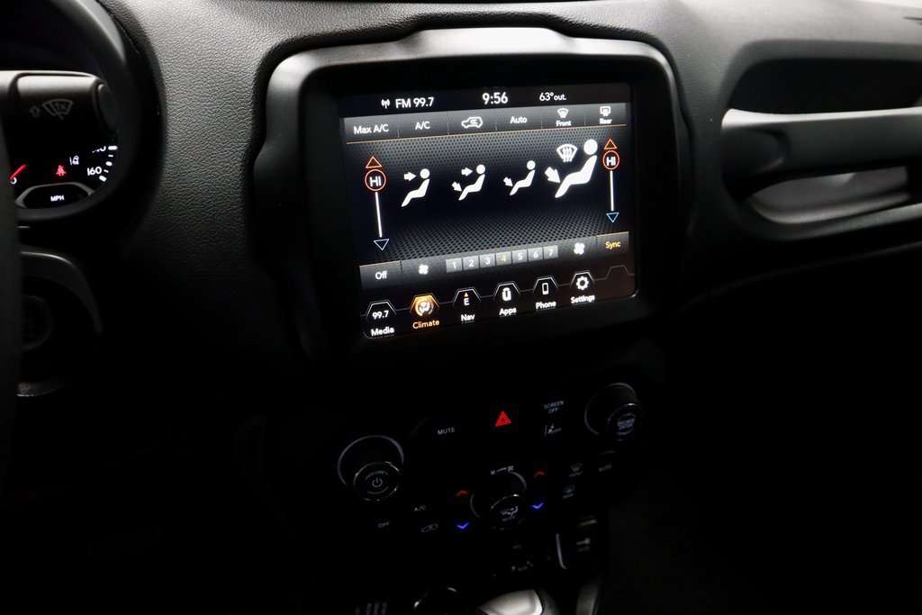 Used 2023 Jeep Renegade Latitude image 32