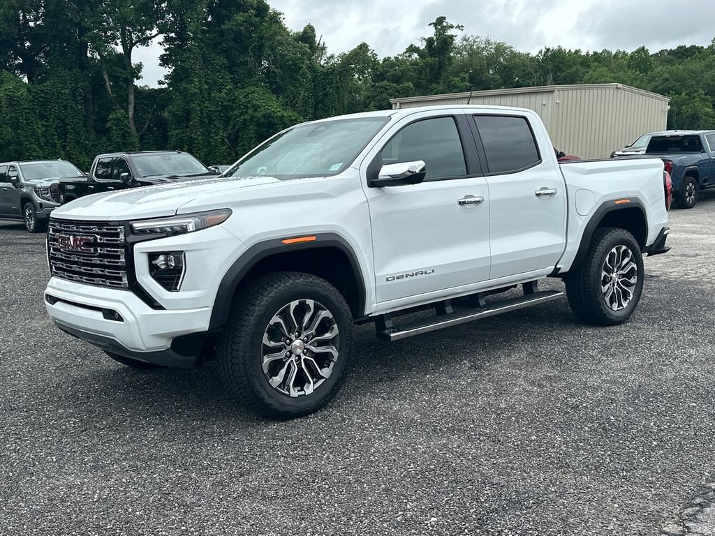 New 2026 GMC Canyon Denali AWD/4WD image 2