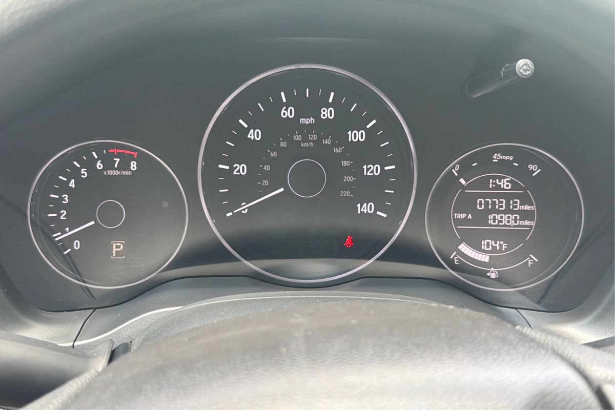Used 2018 Honda HR-V LX image 16