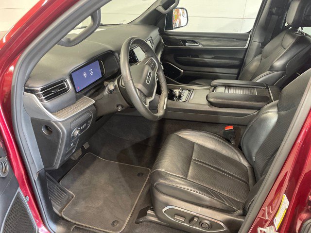 Used 2023 Jeep Wagoneer Series III w/ Preferred Equipment Group image 11