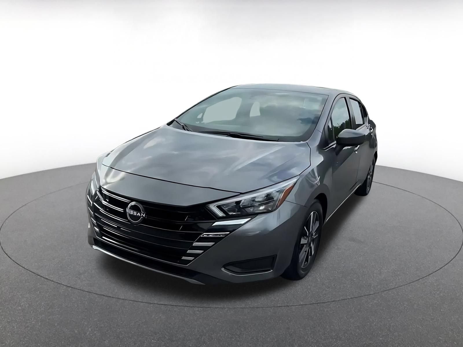 Used 2025 Nissan Versa SV FWD image 7