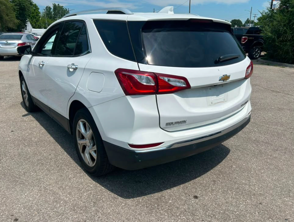 Used 2018 Chevrolet Equinox Premier w/ LPO, Cargo Package AWD/4WD image 3