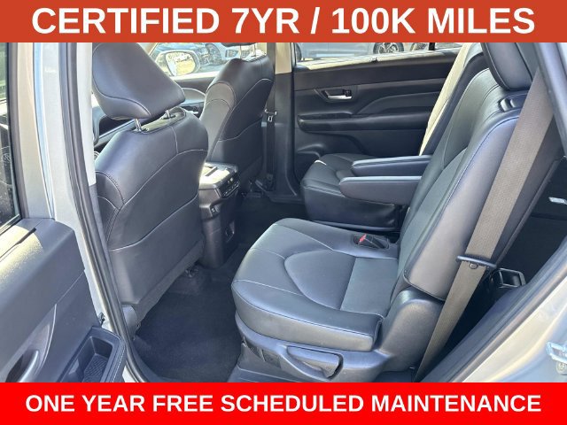 Used 2025 Toyota Grand Highlander FWD image 16