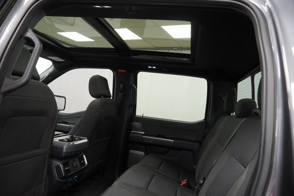 Used 2022 Ford F150 XLT w/ Equipment Group 302A High image 26