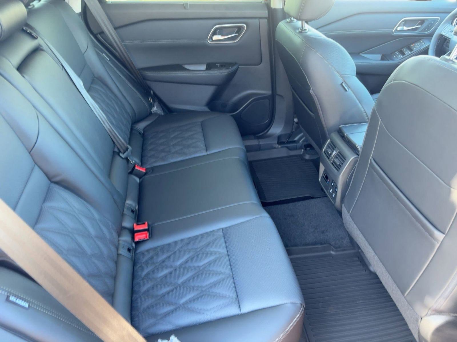 New 2026 Nissan Rogue Platinum w/ Platinum Premium Package image 30