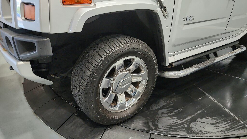Used 2009 HUMMER H2 Luxury AWD/4WD image 19