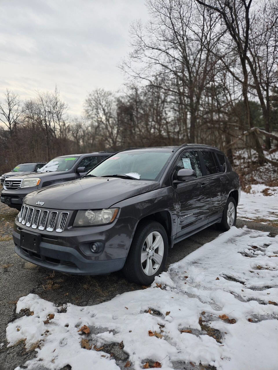 Used 2014 Jeep Compass Latitude AWD/4WD image 3