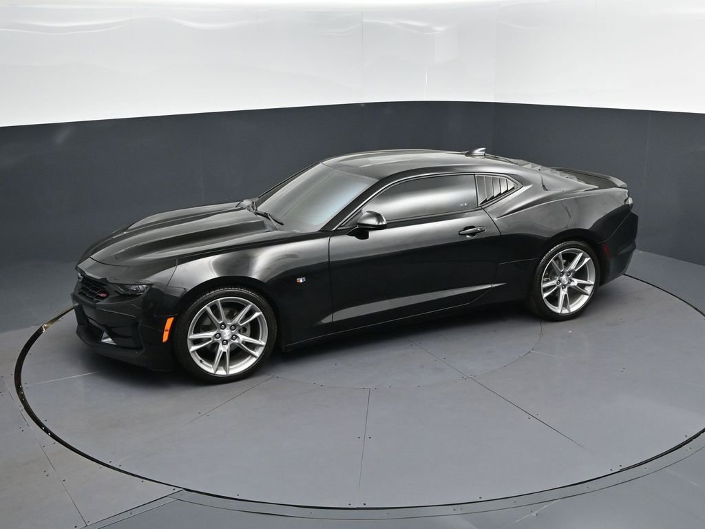 Used 2021 Chevrolet Camaro LT w/ RS Package image 29