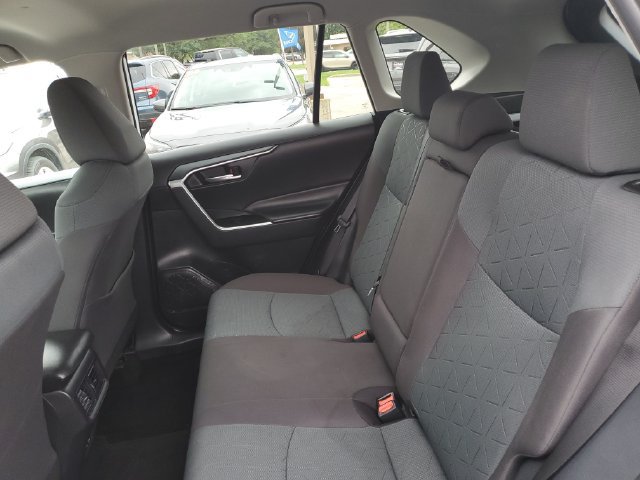 Used 2025 Toyota RAV4 XLE AWD/4WD image 27