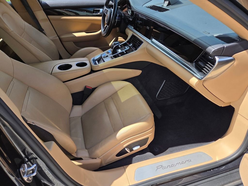 Used 2018 Porsche Panamera image 29