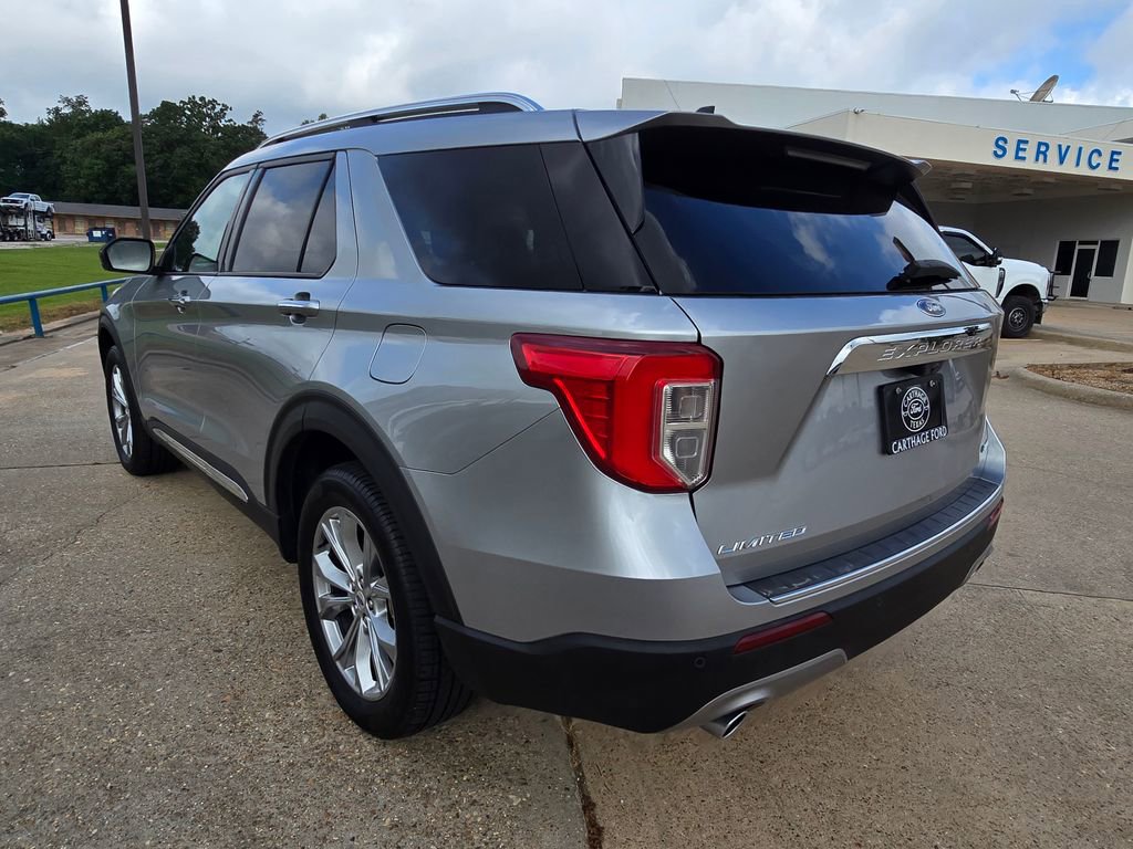 Used 2023 Ford Explorer Limited AWD/4WD image 3