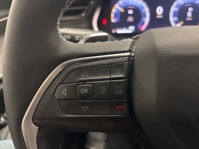 Used 2026 Jeep Grand Cherokee Altitude AWD/4WD image 21