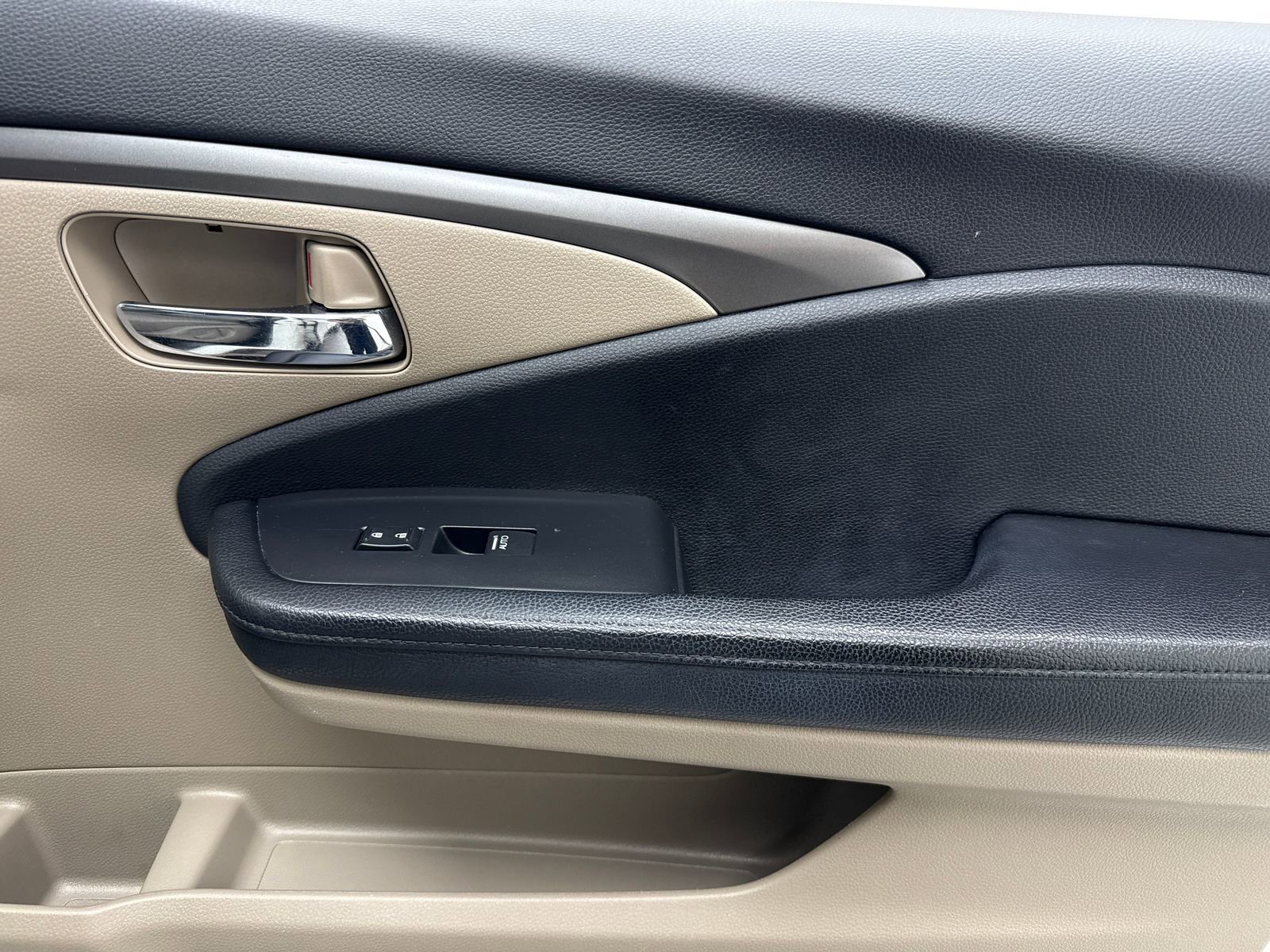 Used 2019 Honda Pilot EX-L image 42