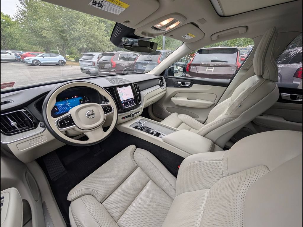Certified 2024 Volvo XC60 T8 Ultimate w/ Protection Package Premier AWD/4WD image 9