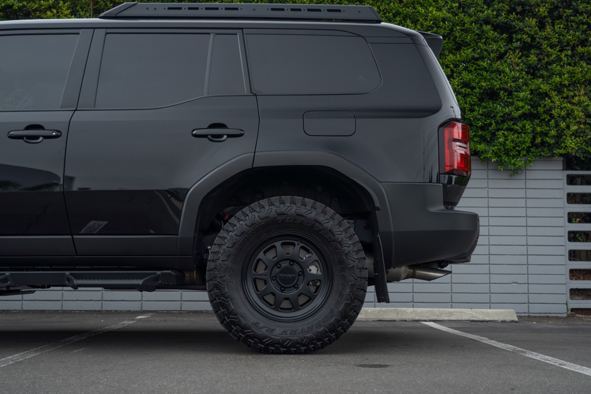 Used 2024 Toyota Land Cruiser image 10