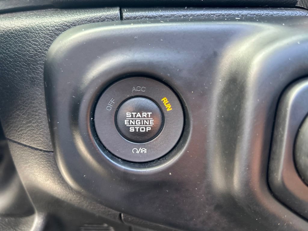 Used 2022 Jeep Wrangler Unlimited Sahara w/ Safety Group AWD/4WD image 45