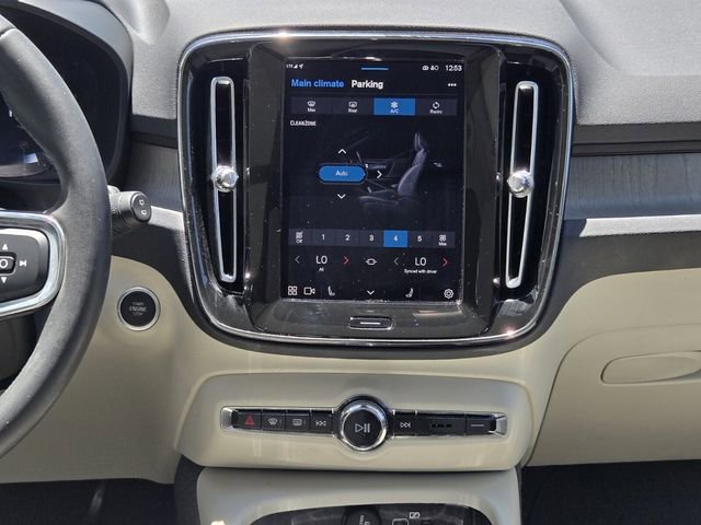 Certified 2023 Volvo XC40 B4 Plus w/ Driver Assist Package FWD image 16