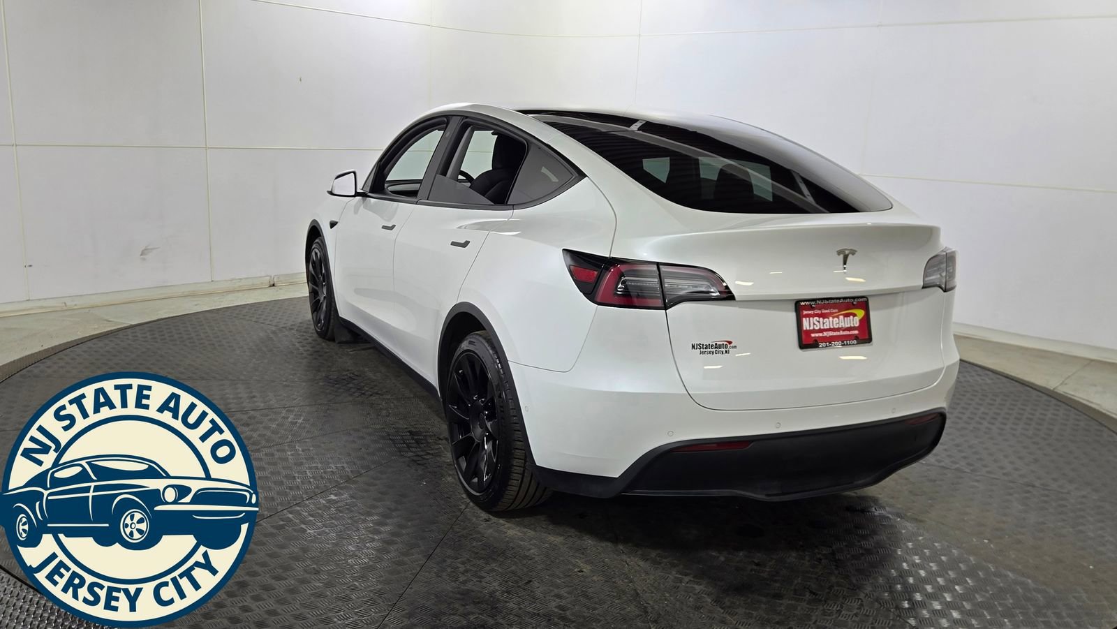 Used 2020 Tesla Model Y Performance image 7