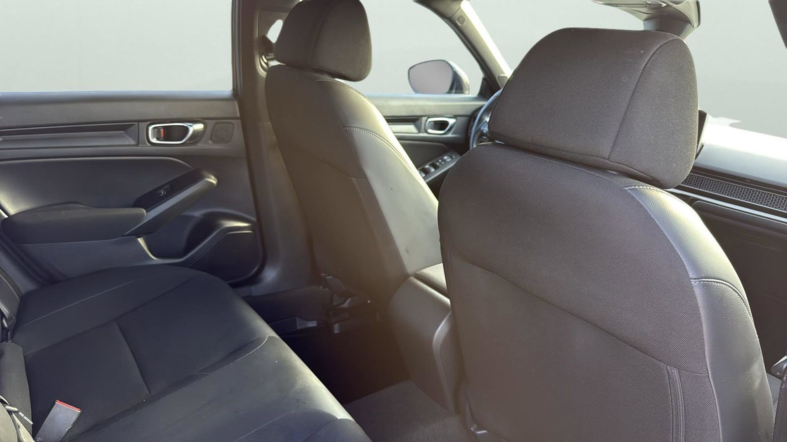 Used 2023 Honda Civic Sport image 28