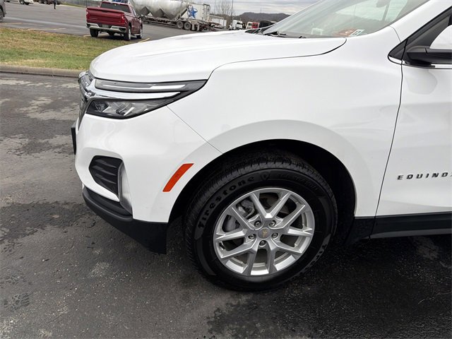 Used 2023 Chevrolet Equinox LT w/ Driver Convenience Package image 9