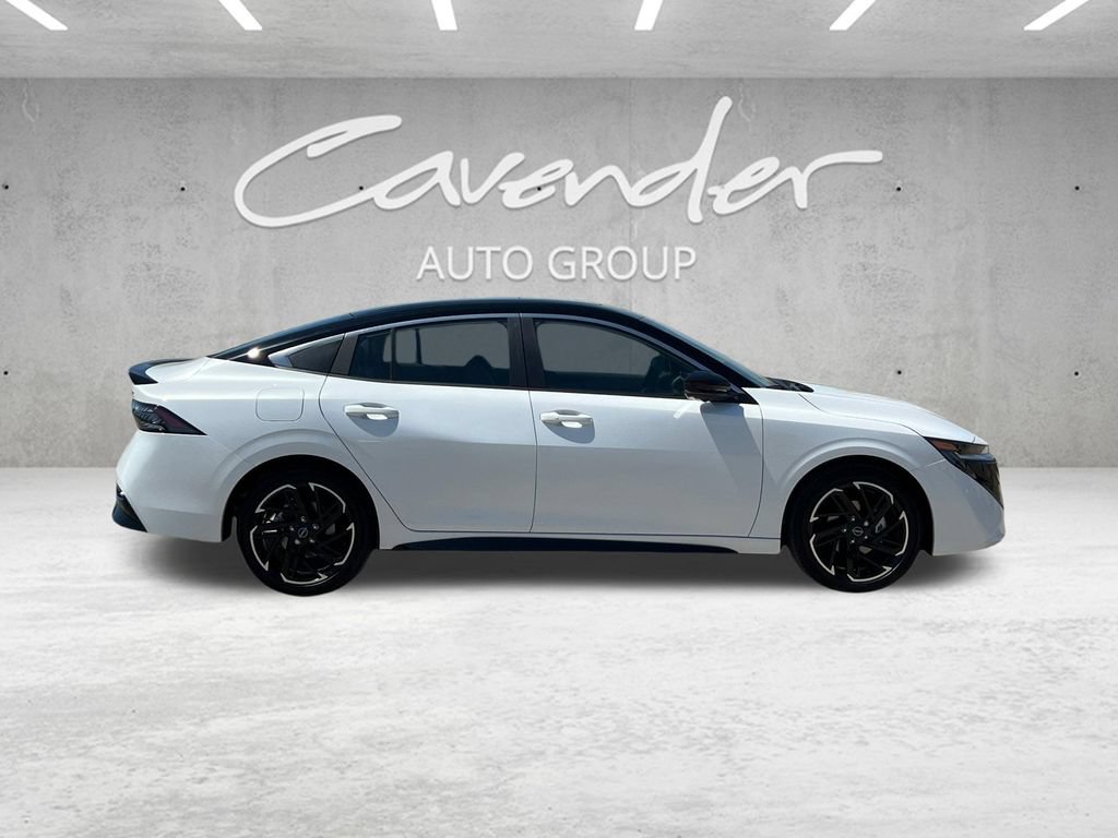 New 2026 Nissan Sentra SR w/ SR Premium Package FWD image 18