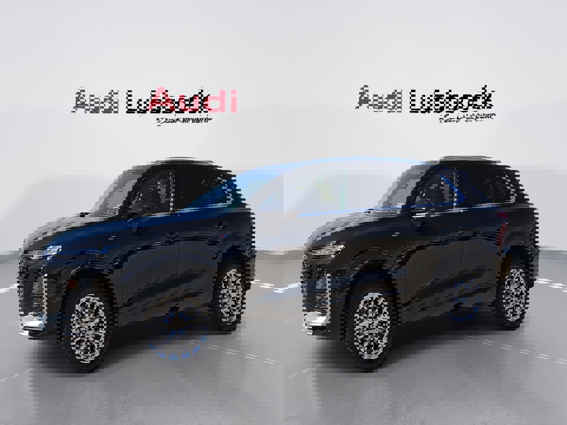 New 2026 Audi Q3 quattro 2.0T AWD/4WD image 5