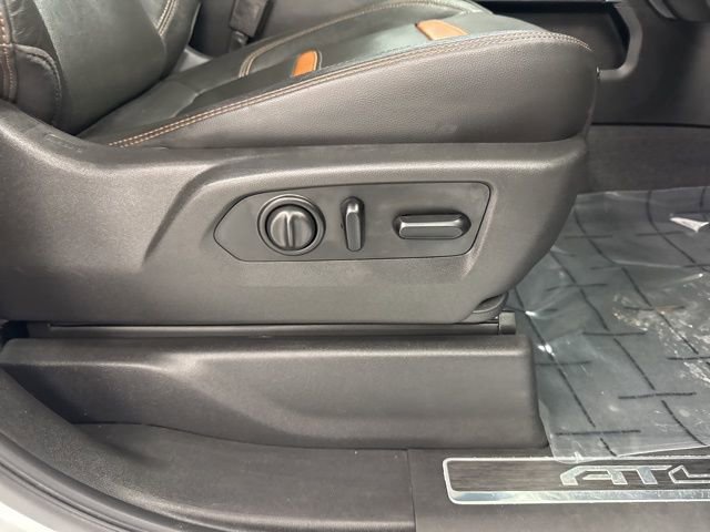Used 2020 GMC Sierra 2500 AT4 image 25