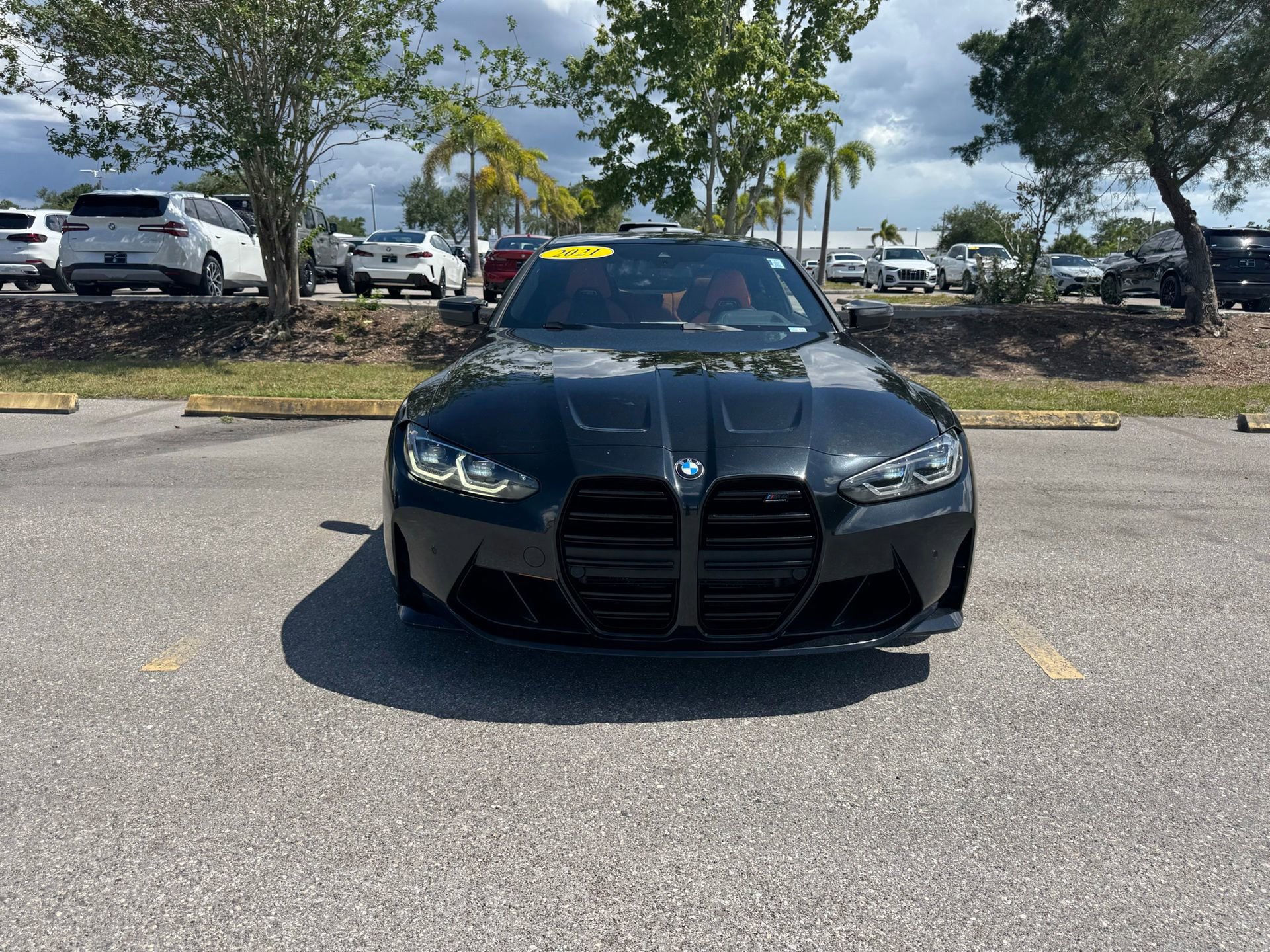 Used 2021 BMW M4 Competition w/ M Carbon Exterior Package RWD image 2